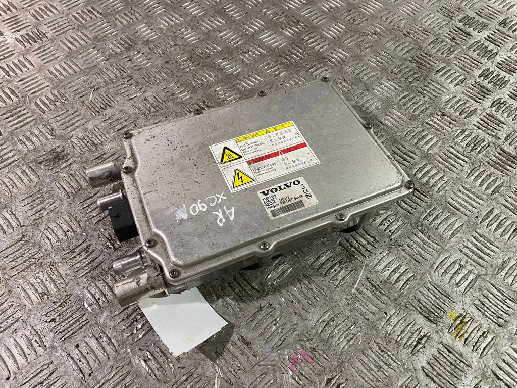 Voltage converter inverter 31491565