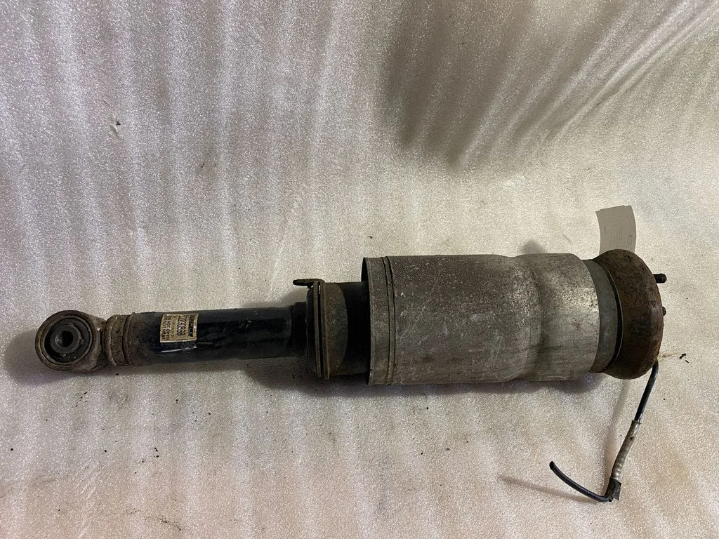 Front air suspension shock absorber – Land Rover Range Rover Sport L320 (2005-2013)