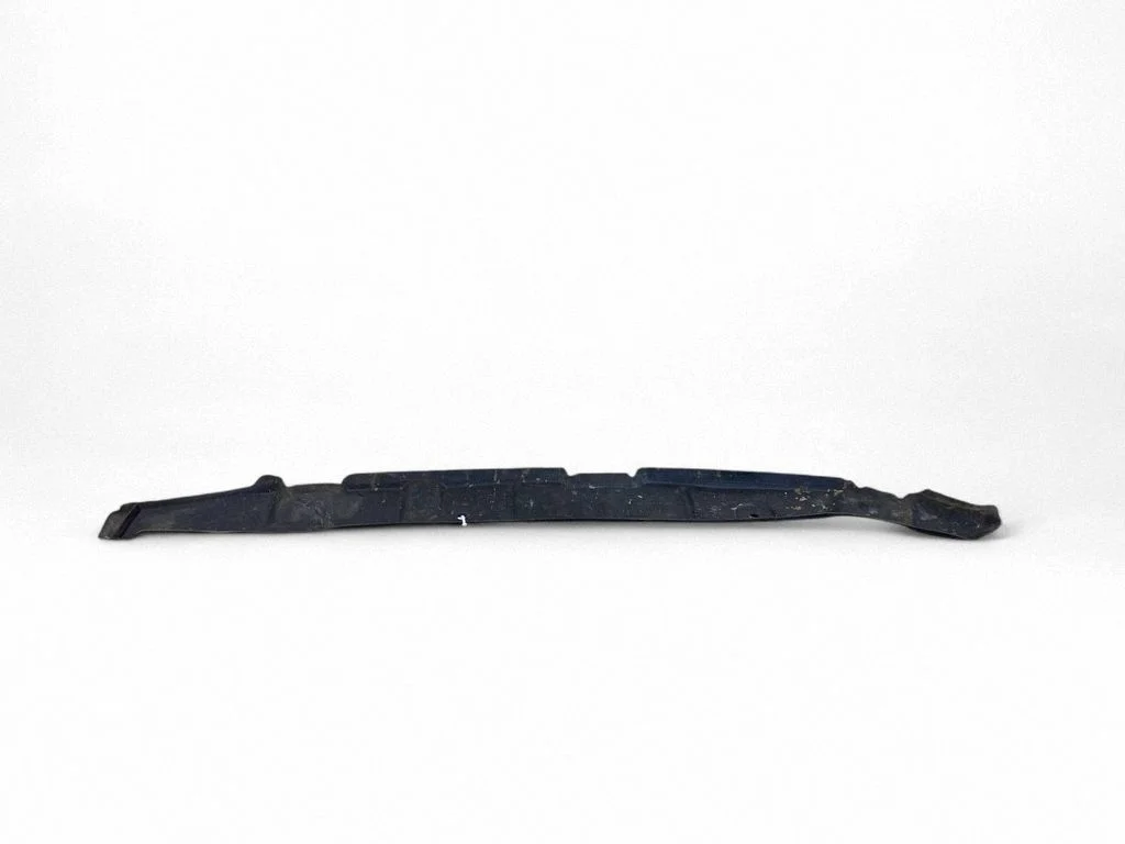 Fender end trim 4M0821111