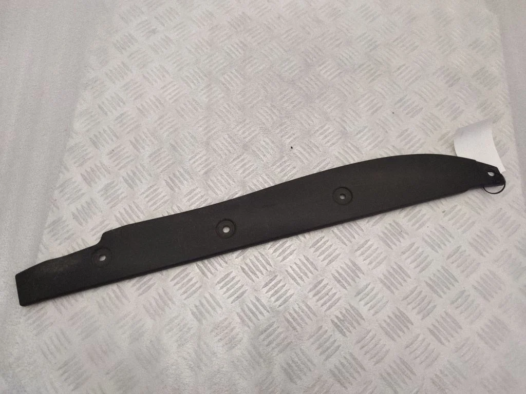 Fender end trim 7P5854777
