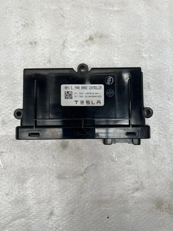 Rokas bremzes vadības bloks – Tesla Model S (2012-)
