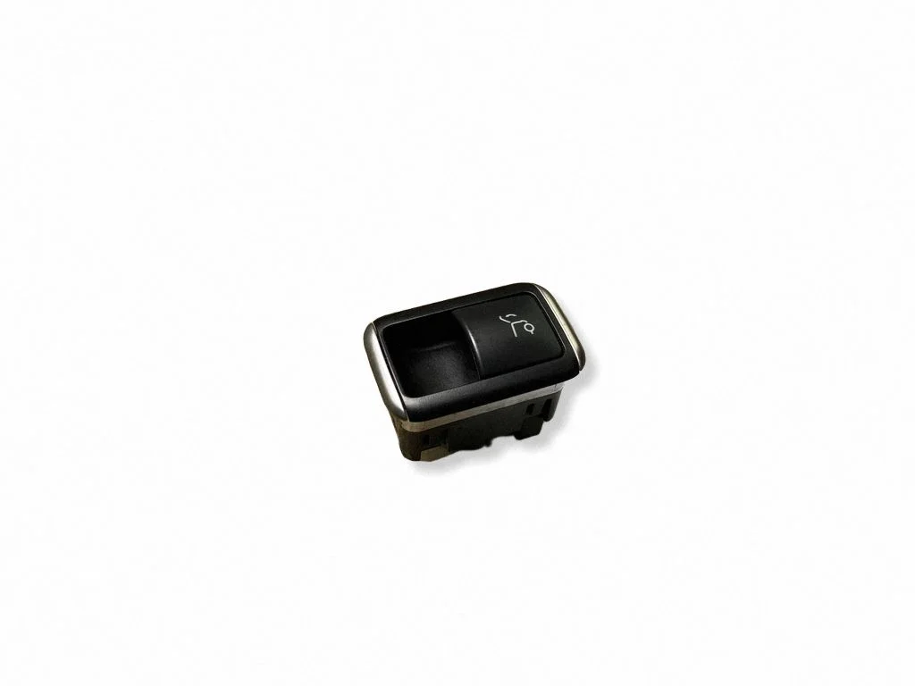 Tailgate opening switch – Mercedes-Benz GLC-Class C253 (2016-)