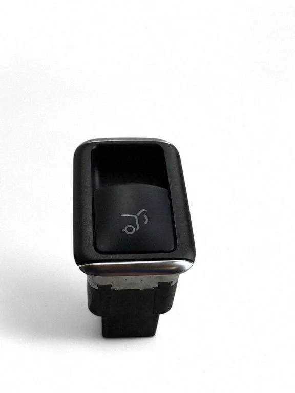 Tailgate opening switch – Mercedes-Benz GLE-Class AMG (W166 - C292) (2015-2019)