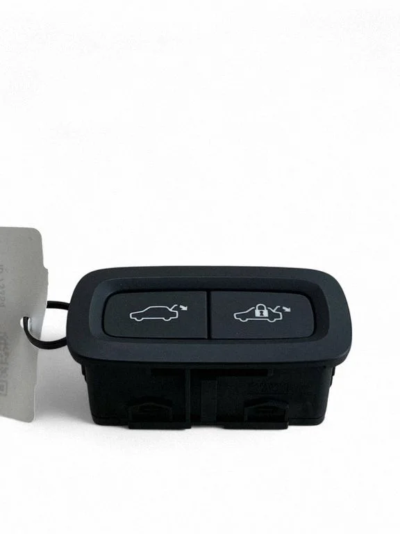 Tailgate opening switch – Volvo XC90 (2014-)