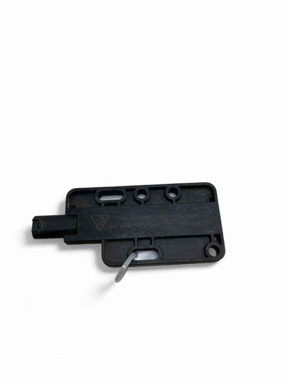 Võtmeta süsteemi KESSY (keyless) juhtplokk/moodul – Porsche Macan (95B) (2014-2018)