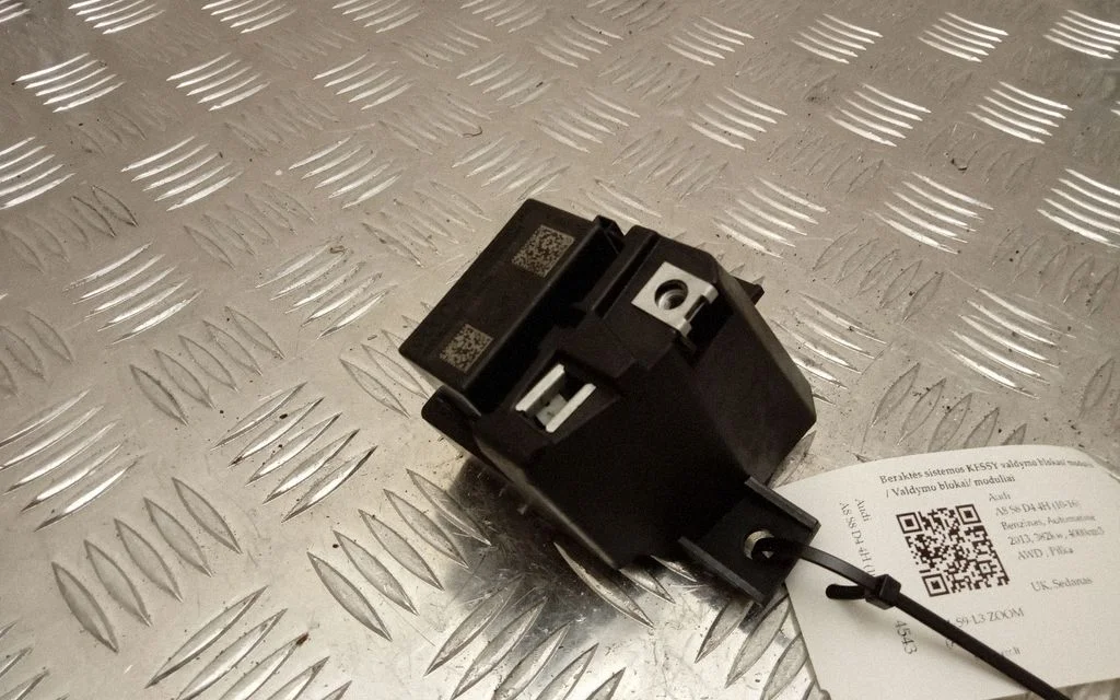 Keyless (KESSY) go control unit/module – Audi A8 S8 D4 4H (2010-2016)