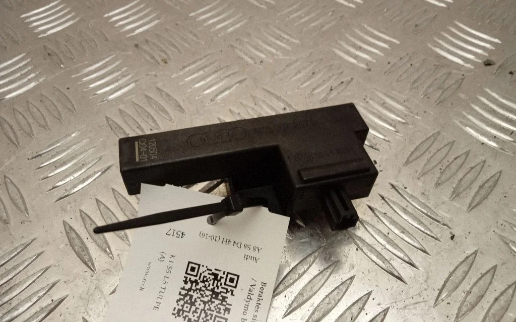 Keyless (KESSY) go control unit/module 8K0907247