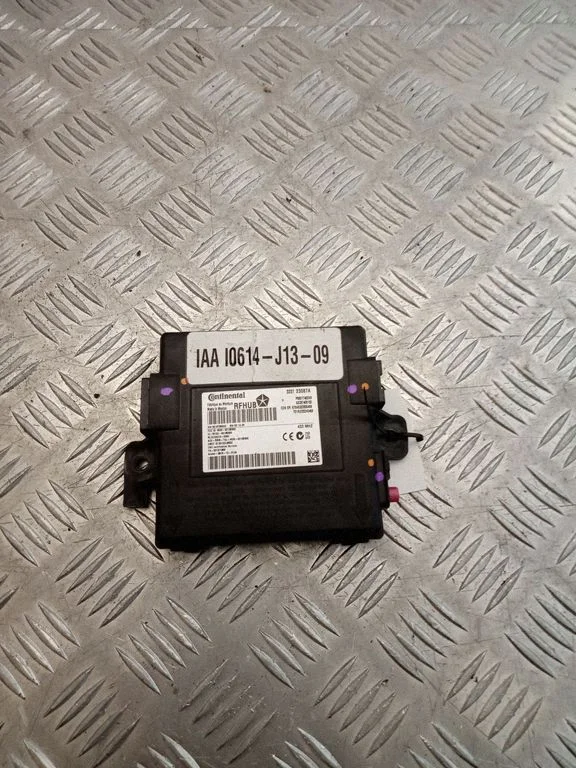 Moduł systemu bezkluczykowego KESSY (keyless) P68217462AB