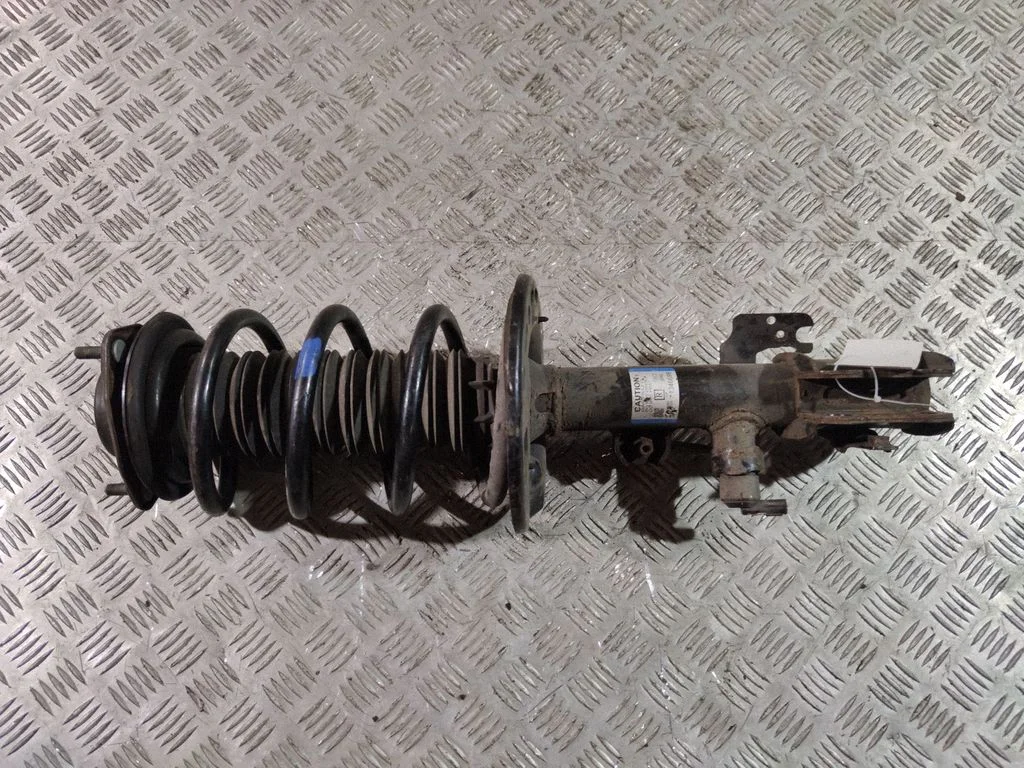 Front shock absorber with coil spring – Lexus RX 450H (2016-)