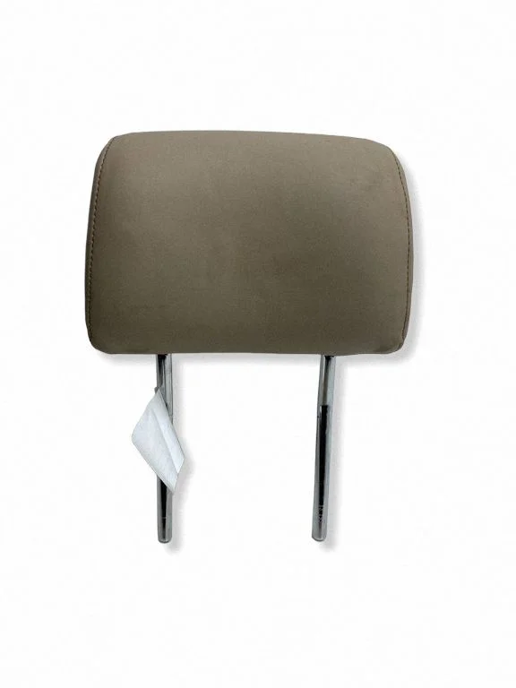 Front seat headrest – Audi Q7 4L (2005-2015)