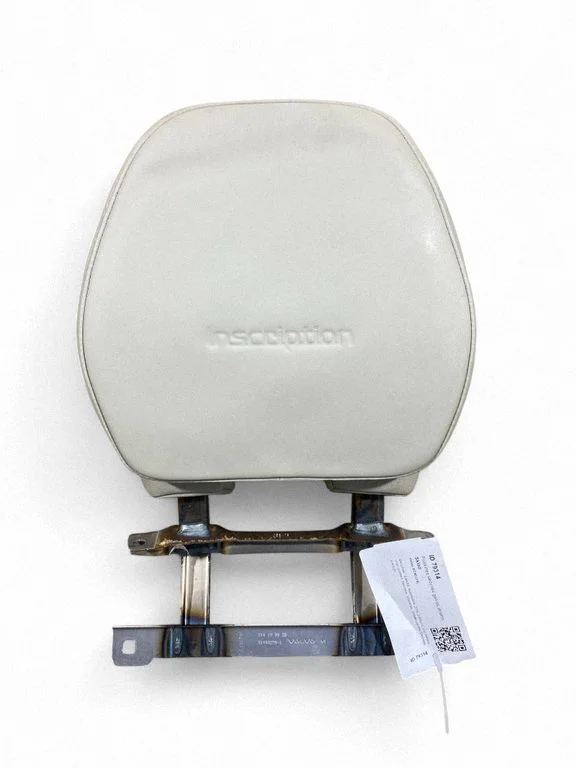 Front seat headrest – Volvo XC90 (2014-)