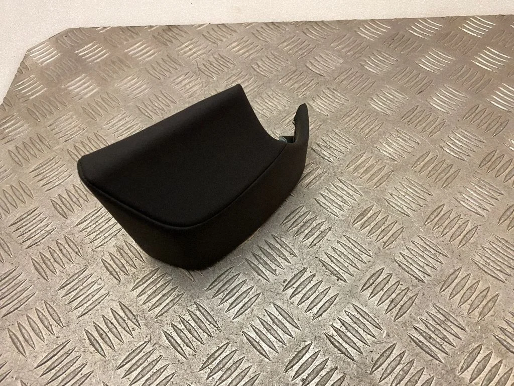 Paneļa apdare HY3204268F