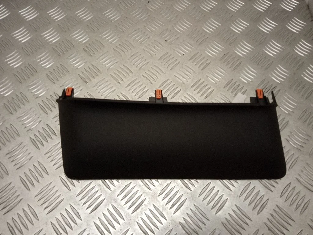 Panel trim – Lexus RX 450H (2016-)