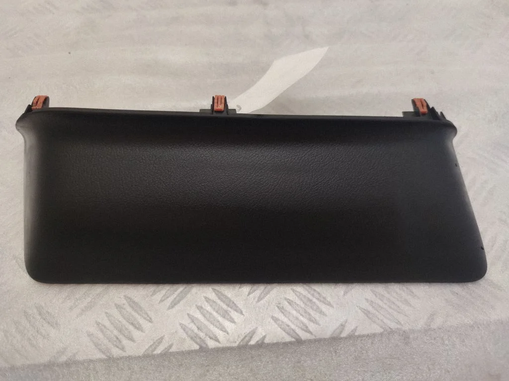 Panel trim – Lexus RX 450H (2016-)