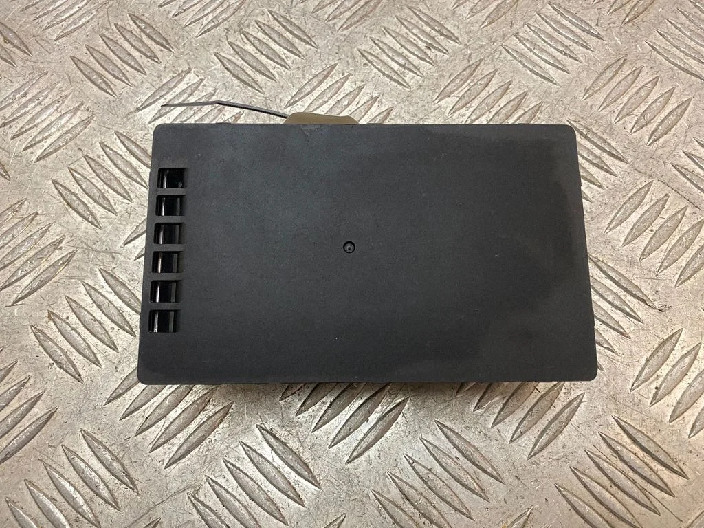 Wireless charging module – Hyundai Tucson TL (2015-)