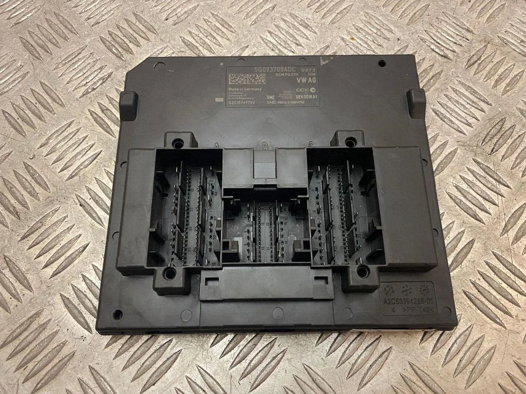 BSM vadības bloks 5Q0937084DC