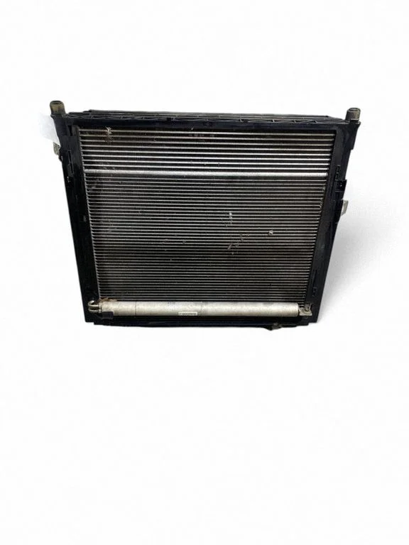 Radiaatorite komplekt – Mercedes-Benz GLS-klass X166 (2015-2019)