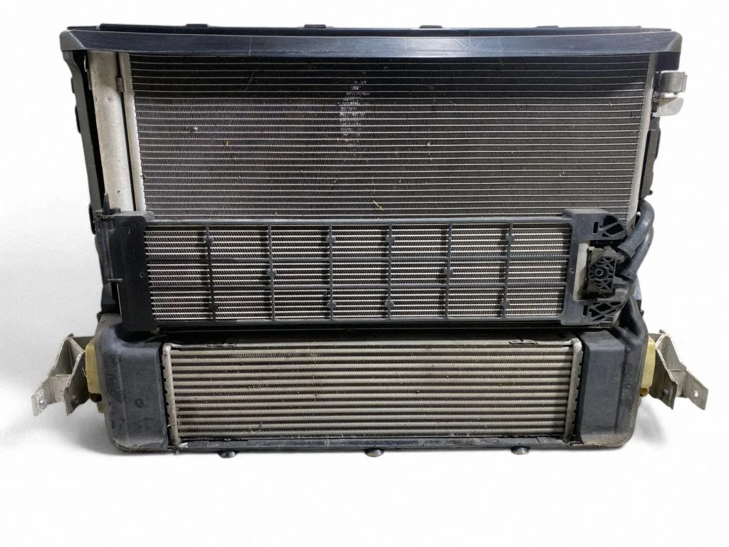Radiatoru komplekts 8699783