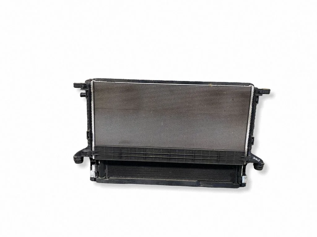 Radiaatorite komplekt 4KE121251B