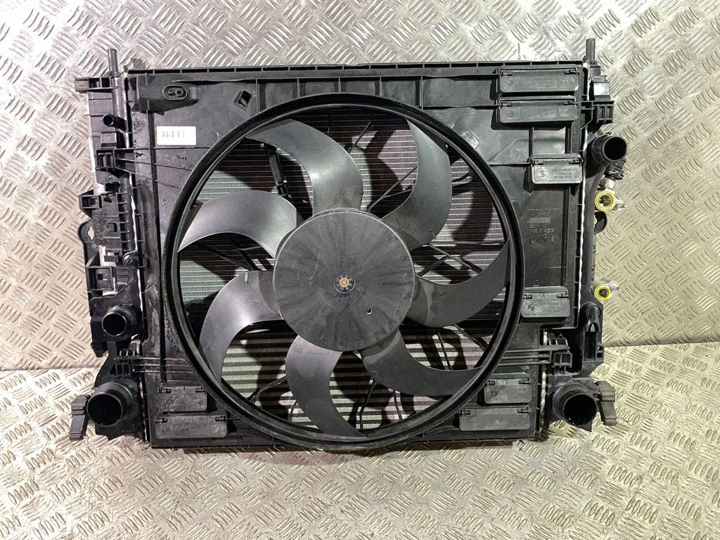 Radiaatorite komplekt – Volvo XC90 (2014-)