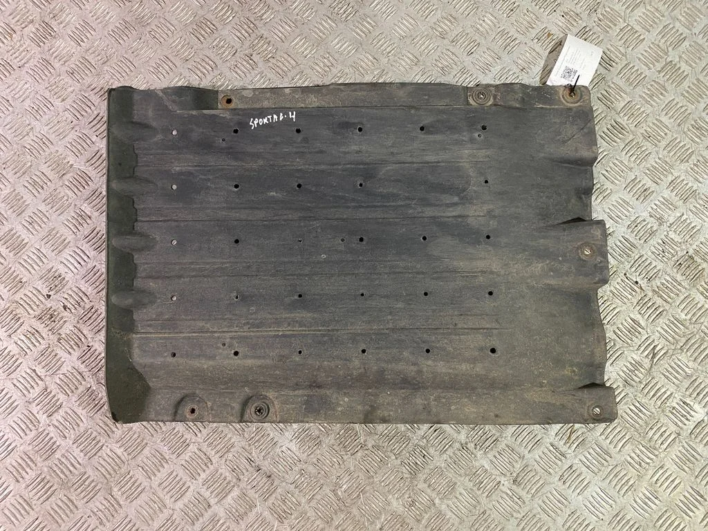 Külgmine põhjakaitse 84137D7000