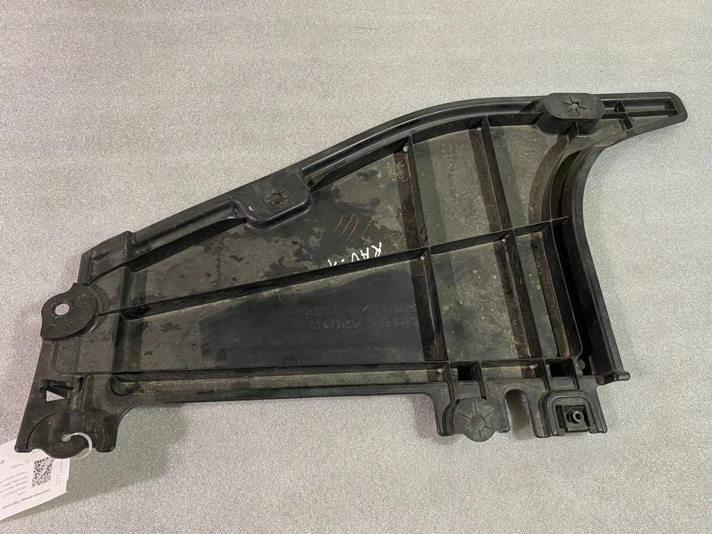 Külgmine põhjakaitse – Toyota RAV 4 (XA50) (2018-)