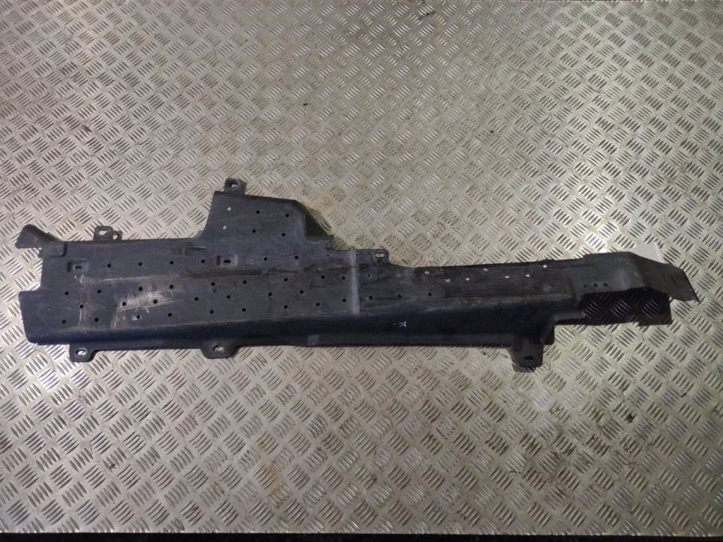 Side bottom protection FR3C9E313AC
