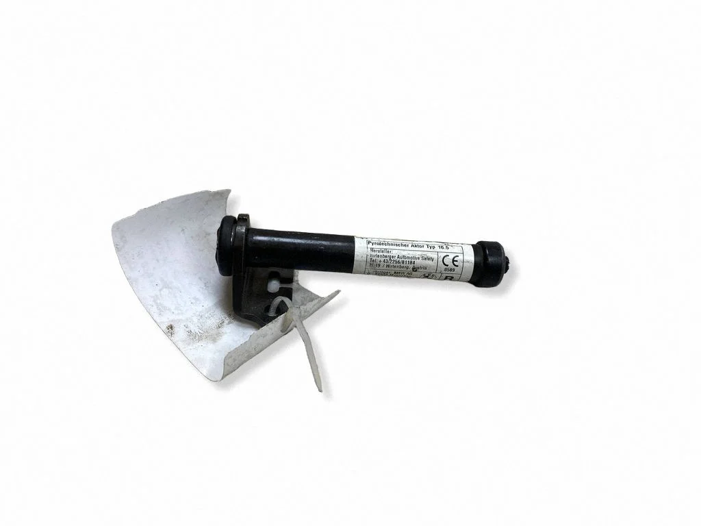 Bonnet Pedestrian Airbag Actuator – BMW i4 (2021-)