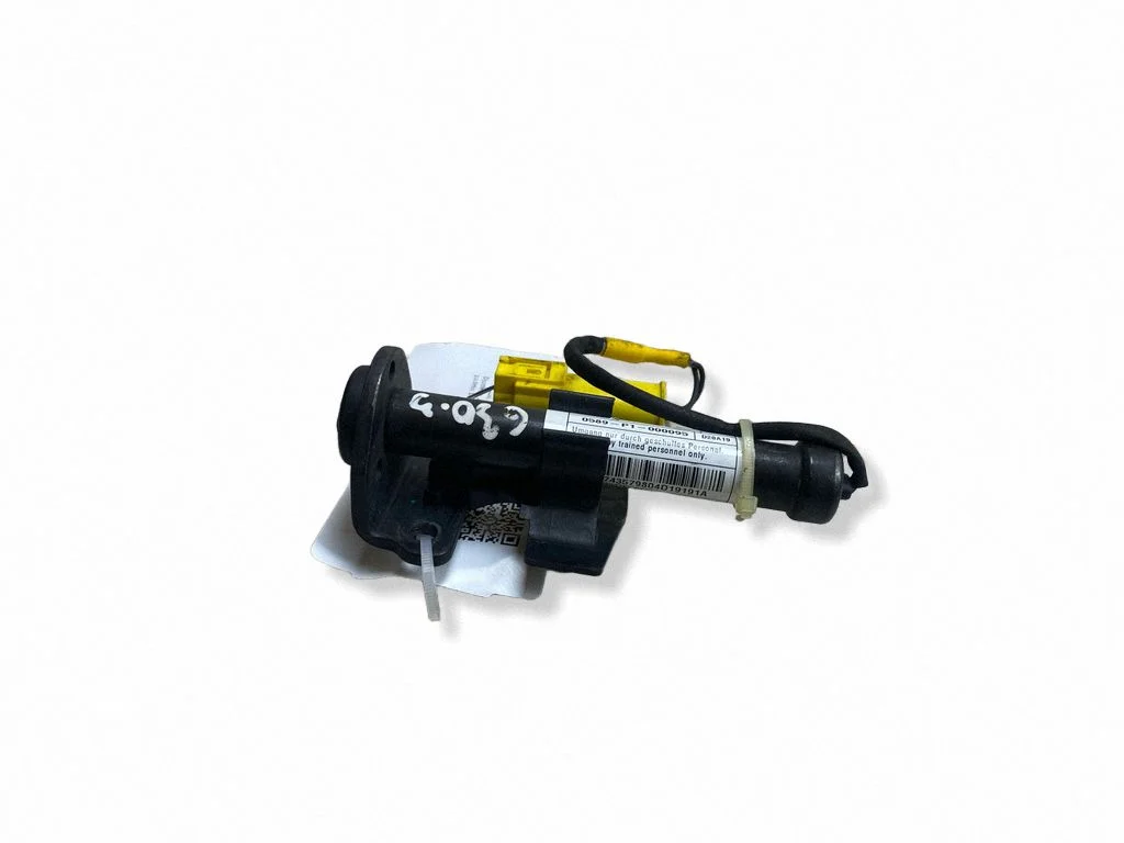 Bonnet Pedestrian Airbag Actuator – BMW 5 Series G30 G31 G38 (2016-)
