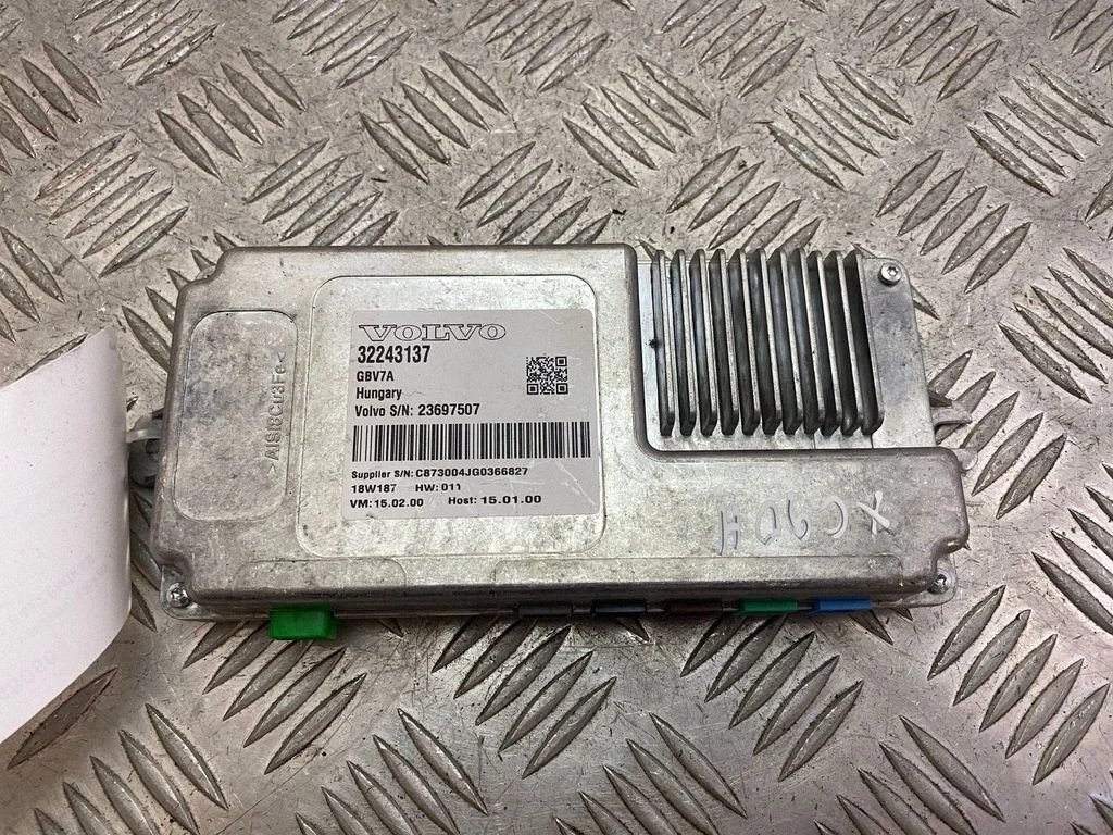 Camera control unit module 32243137
