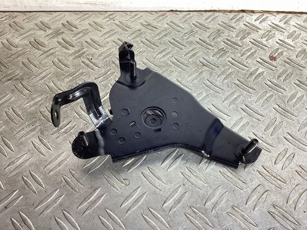 ABS-pumba kinnitus – Lexus NX (2021-)