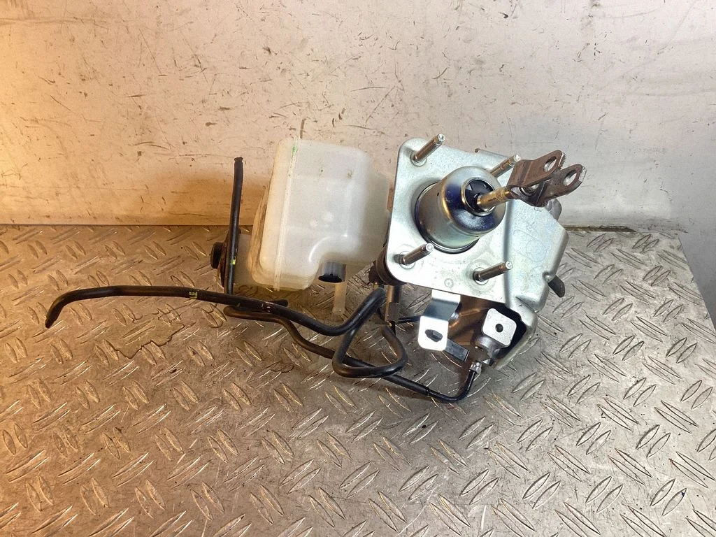 Master brake cylinder 4720730070