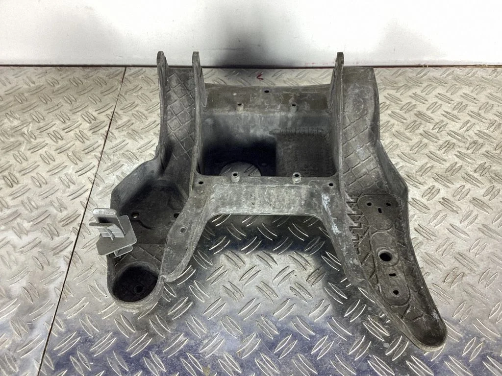 Brake pedal bracket assembly – Porsche Cayenne (9PA) (2002-2010)