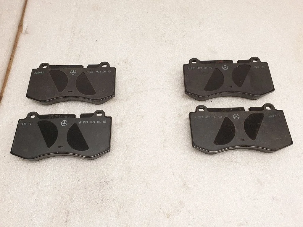 Brake pads (front) – Mercedes-Benz S-Class W221 (2005-2013)