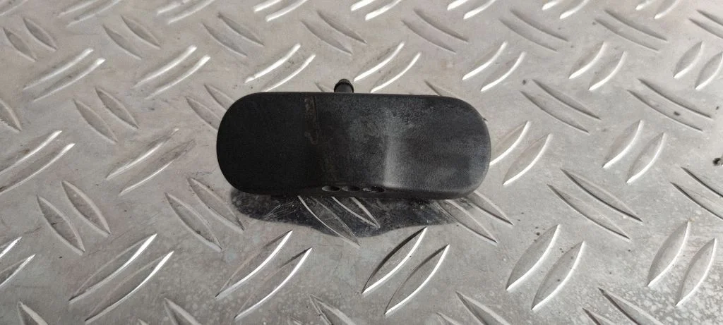 Windshield washer spray nozzle – Porsche Cayenne (92A) (2010-2017)