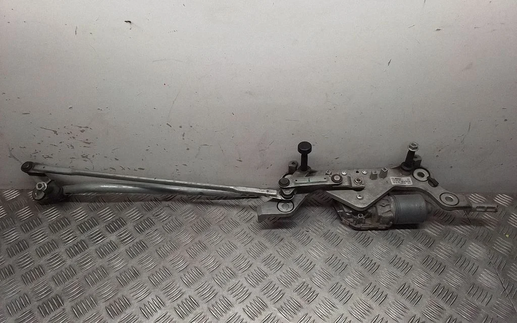 Front wiper linkage and motor – Porsche Cayenne (92A) (2010-2017)