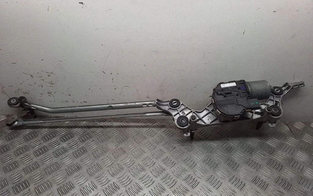 Front wiper linkage and motor – Porsche Cayenne (92A) (2010-2017)
