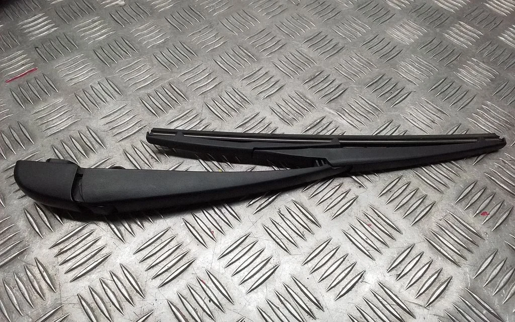 Rear wiper blade – Lexus NX (2021-)