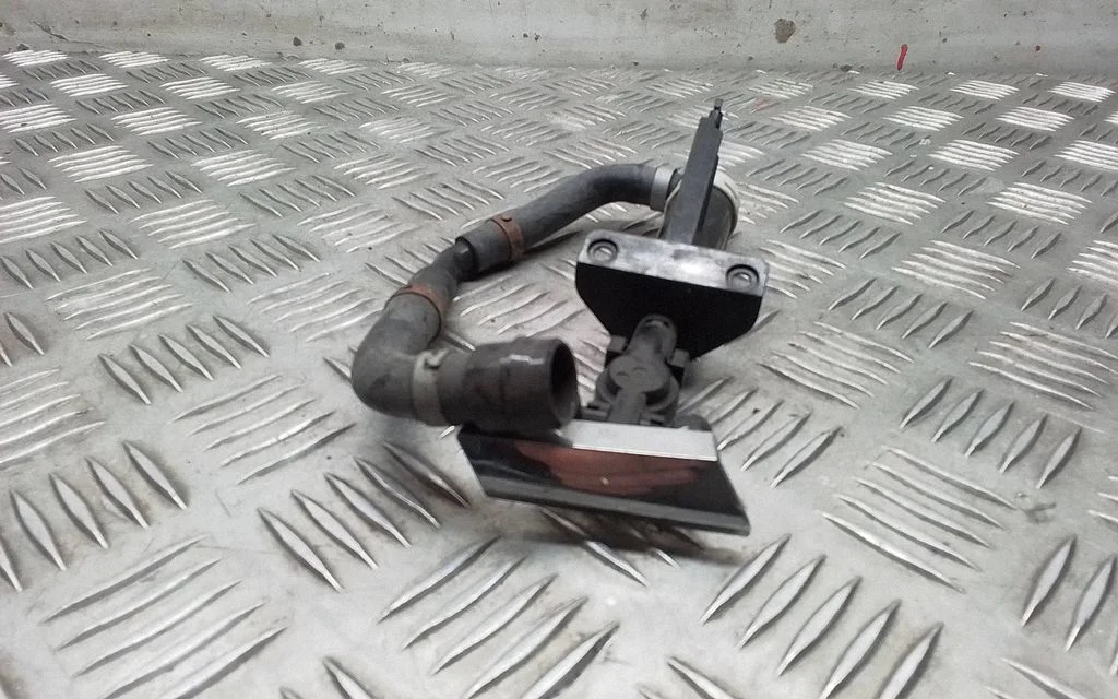 Tulepesu pihusti(d) – Lexus GS 250 350 300H 450H (2013-)