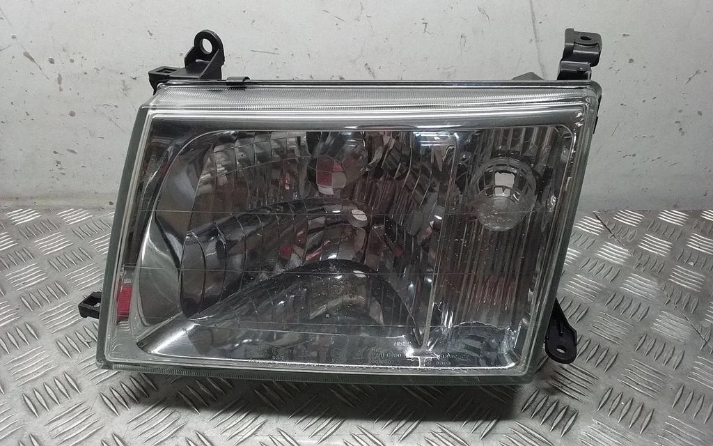 Headlight/headlamp 8105960062