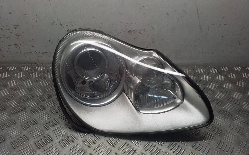 Priekšējais lukturis 89306360
