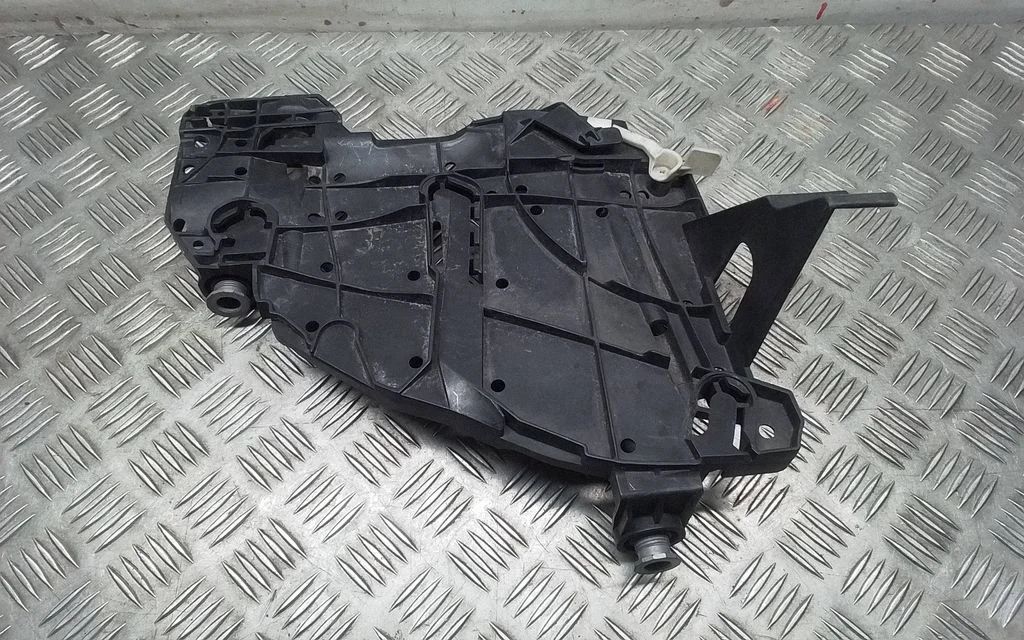 Headlight/headlamp mounting bracket 16464600