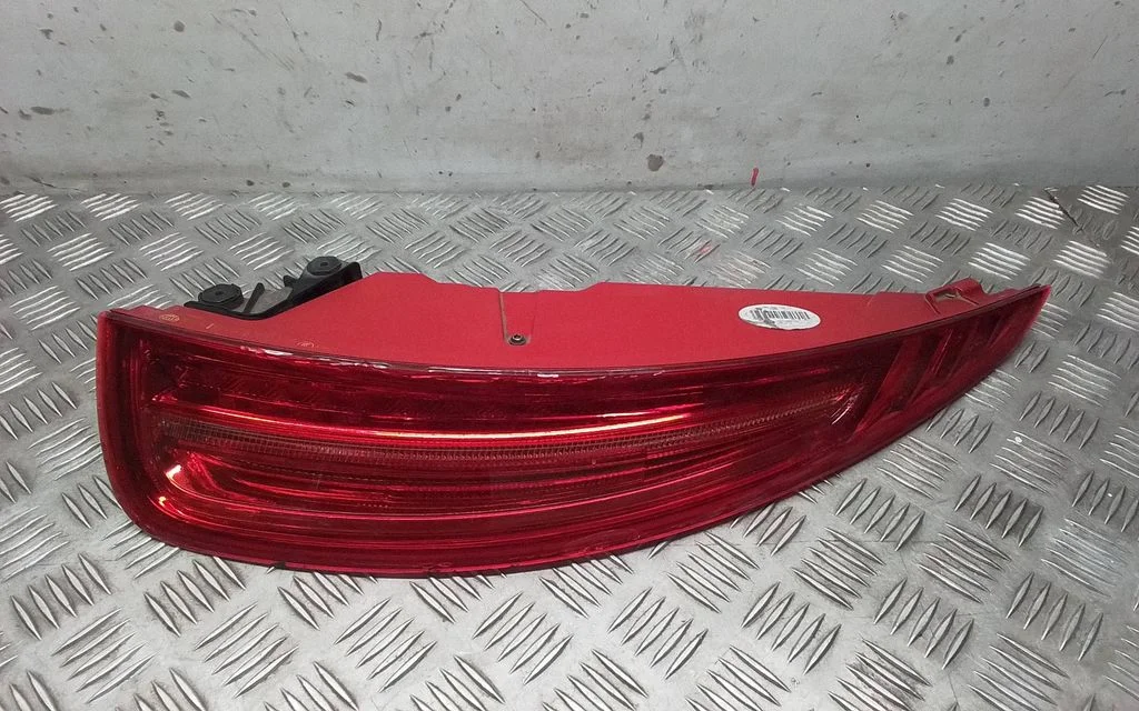 Rear/tail lights 9916314211
