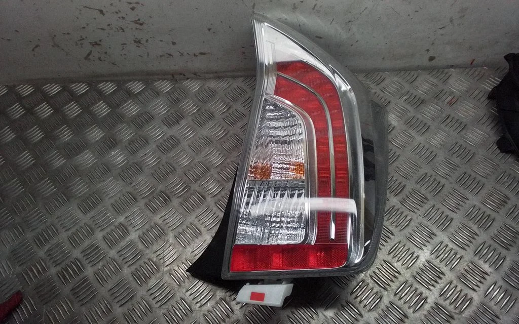 Rear/tail lights A046040
