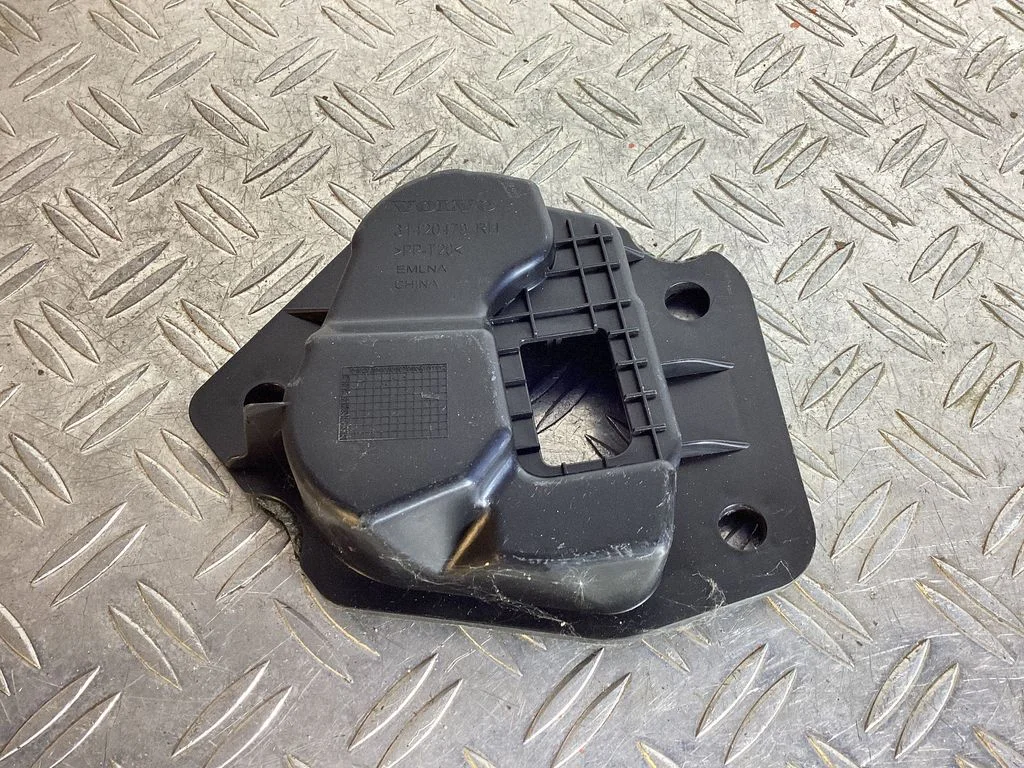 Tail light part – Volvo S90, V90 (2016-)