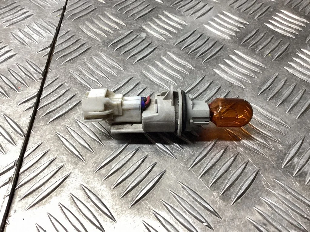Rear tail light bulb – Lexus GS 250 350 300H 450H (2013-)