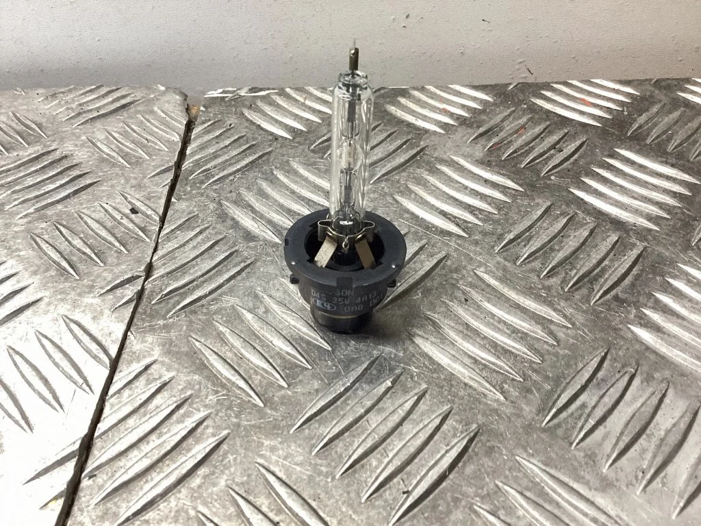 Rear tail light bulb – BMW 5 Series E60 E61 (2004-2010)