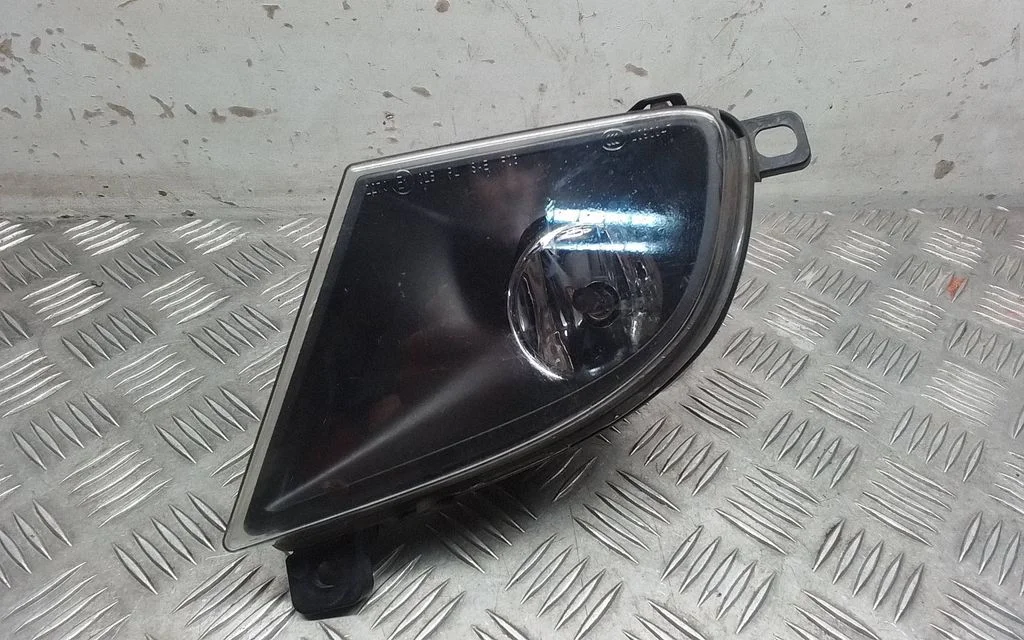 Front fog light 717771106
