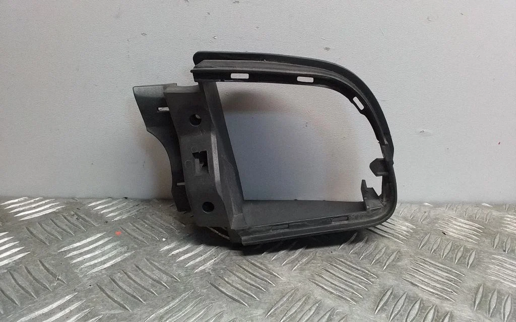 Fog light part – Audi A6 Allroad C5 (1999-2005)