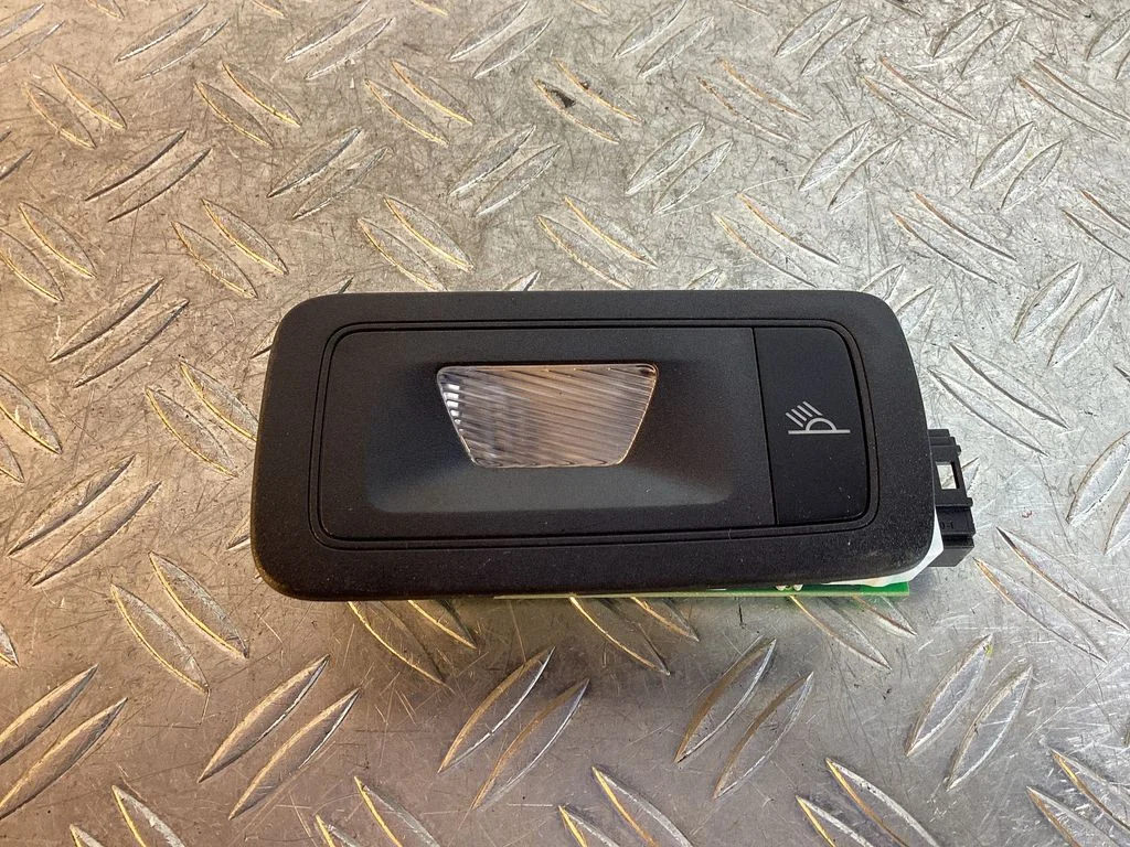 Tagaistmete valgustustuli – Porsche Macan (95B) (2019-)
